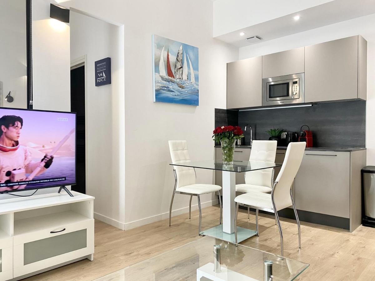 Apartment Modern Flat Lamartine